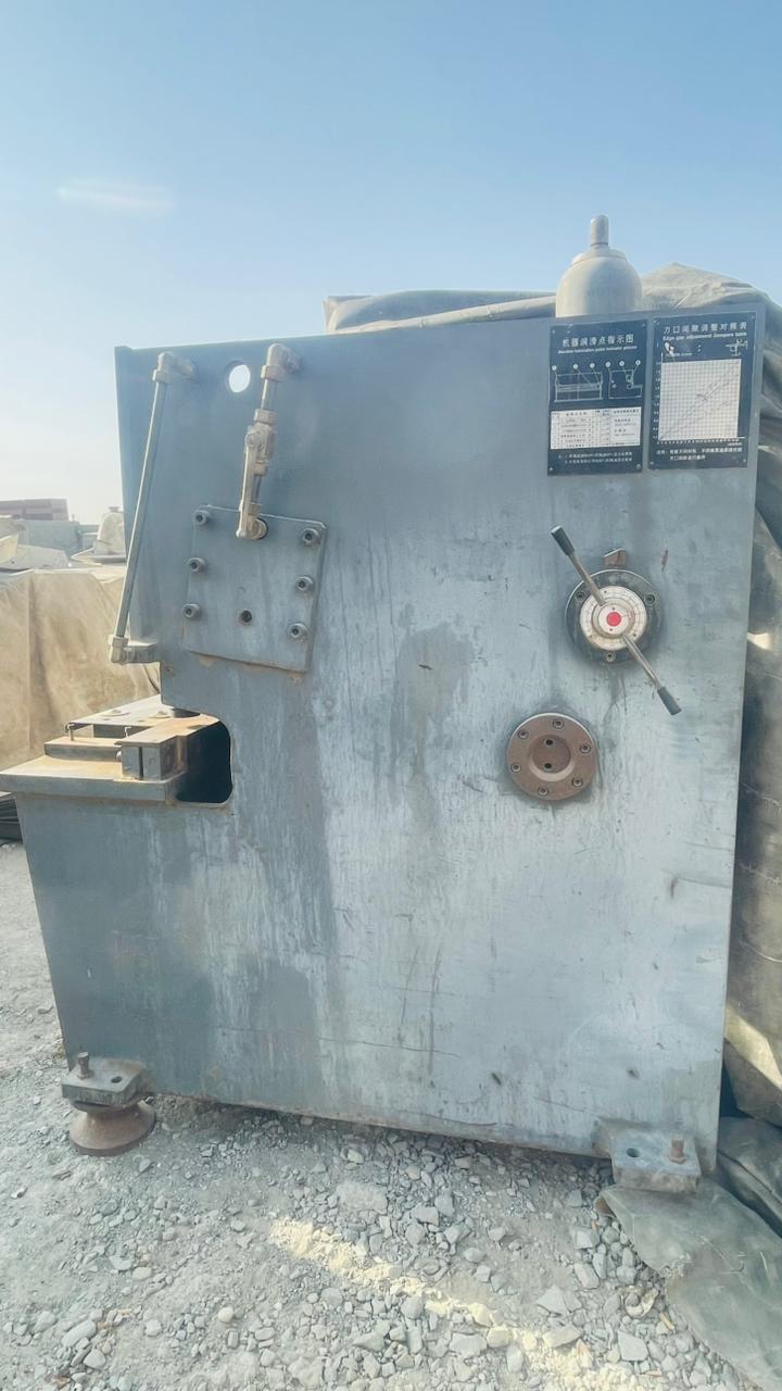Hydraulic Bending Machine Iron Sheet size Thickness 4mm Length 2500mm
