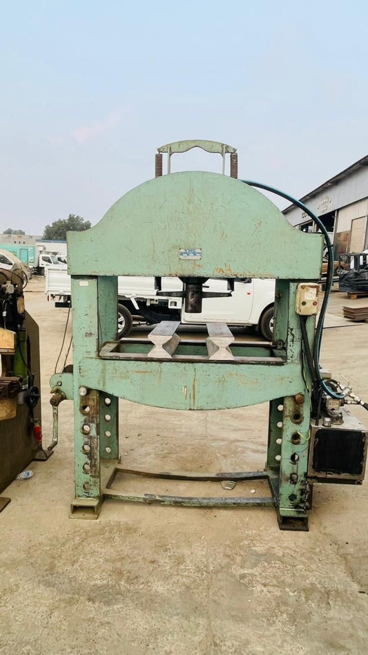 Hydraulic Press – 100 Ton (Denmark Made) – Specification